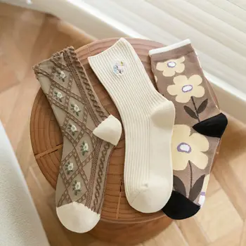 Ретро-Винтажные женские носки в стиле Харадзюку С Цветочной Вышивкой, Японские Модные носки для экипажа, Повседневная Уличная Одежда, Милые носки для девочек Каваи, Женские