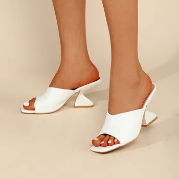 2023 Женская обувь, однотонные кожаные тапочки, весенне-летние модные босоножки на высоком плоском каблуке, черные, белые женские тапочки без застежки